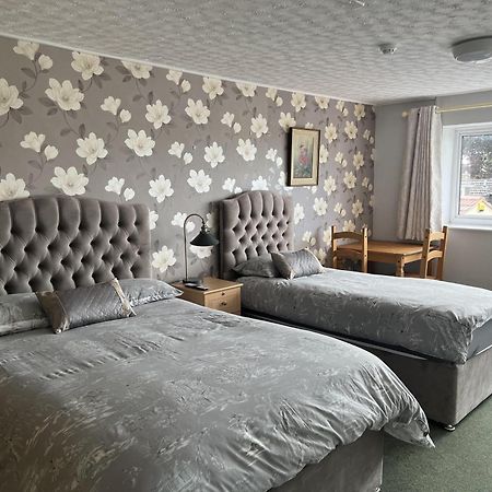 The Lawns Tea Room And B&B Ashcott Room photo