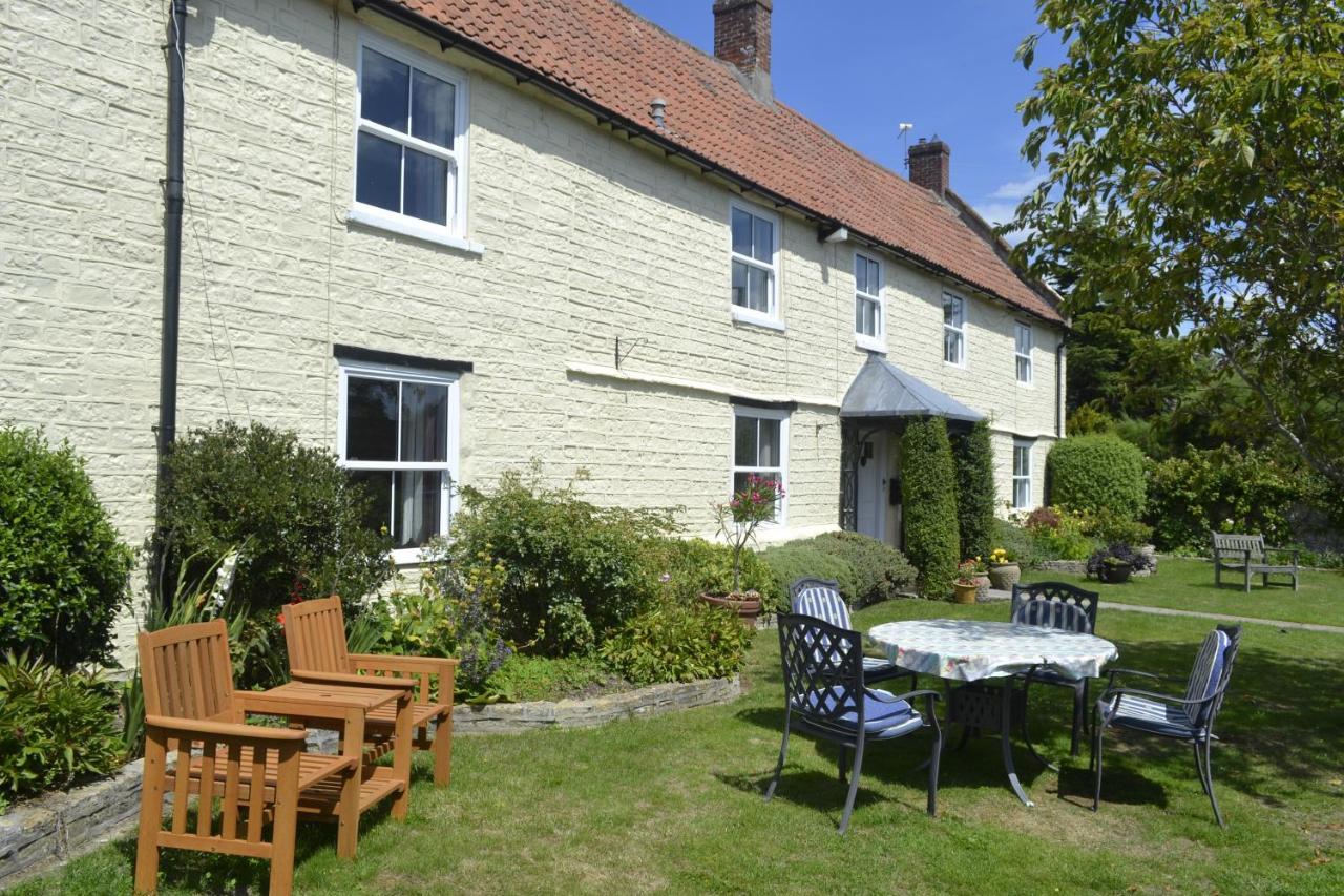 The Lawns Tea Room And B&B Ashcott Exterior photo