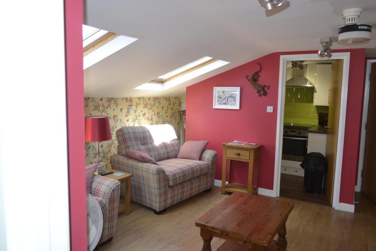 The Lawns Tea Room And B&B Ashcott Exterior photo