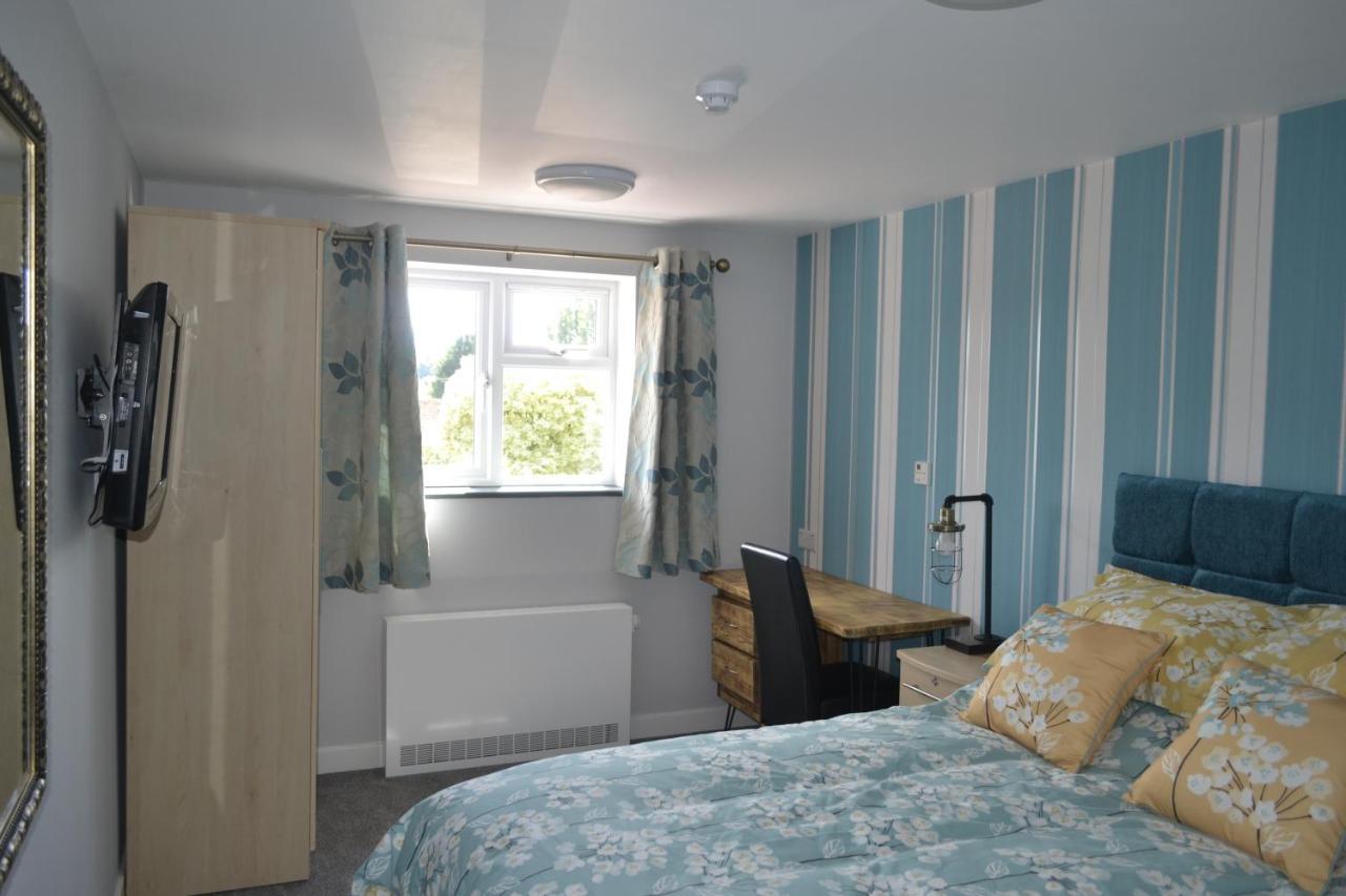 The Lawns Tea Room And B&B Ashcott Exterior photo