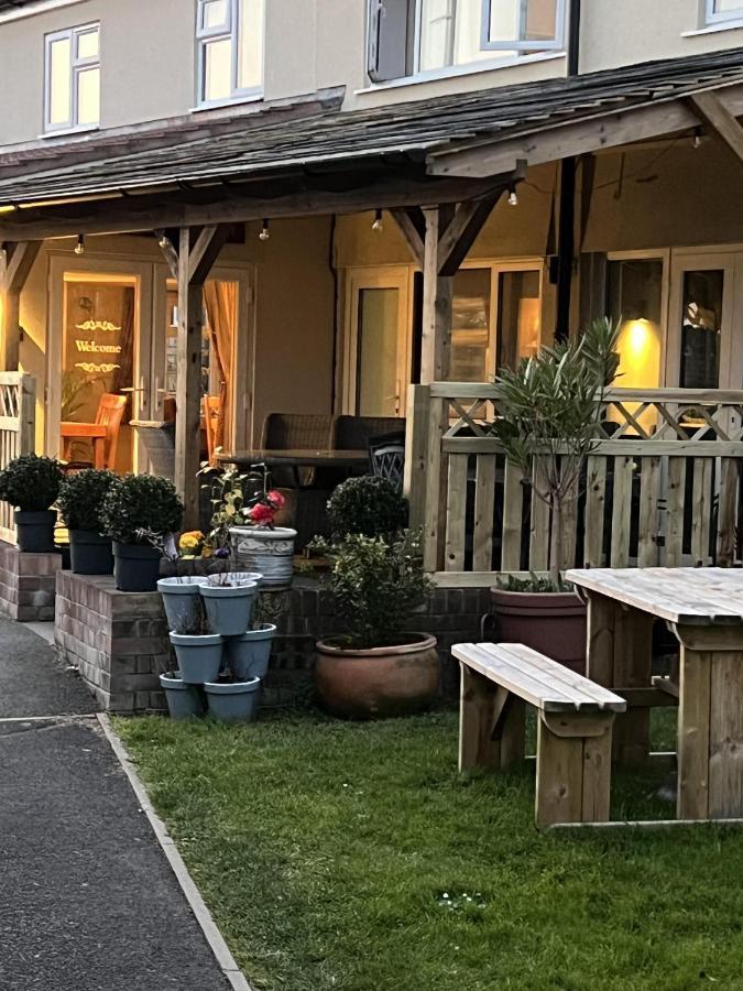 The Lawns Tea Room And B&B Ashcott Exterior photo