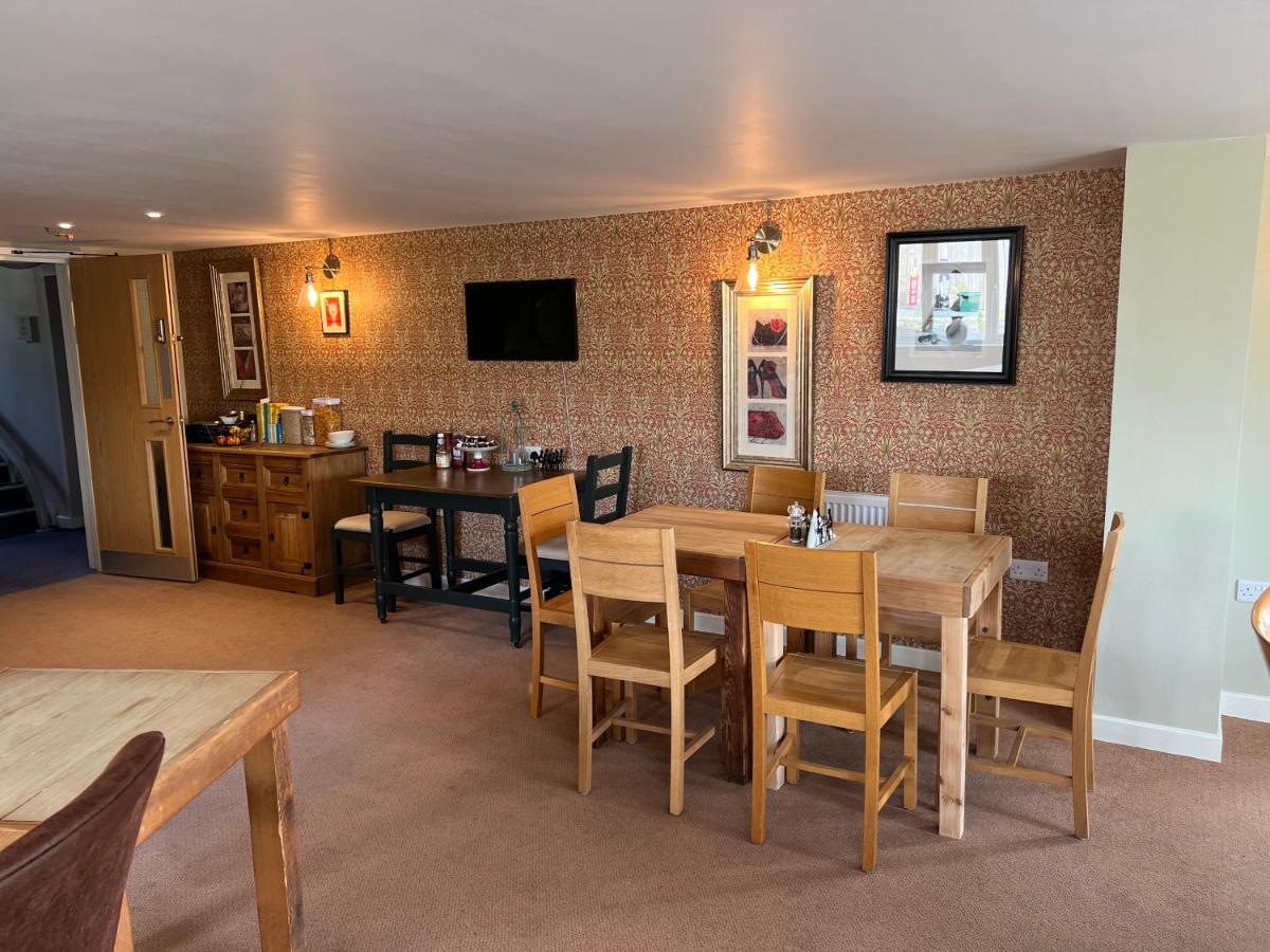The Lawns Tea Room And B&B Ashcott Exterior photo